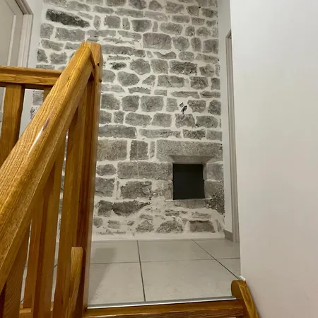 La Tour